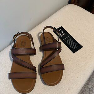Naturalizer Women's Natru Lodge Brown Leather Flat Sandals Size 9 M